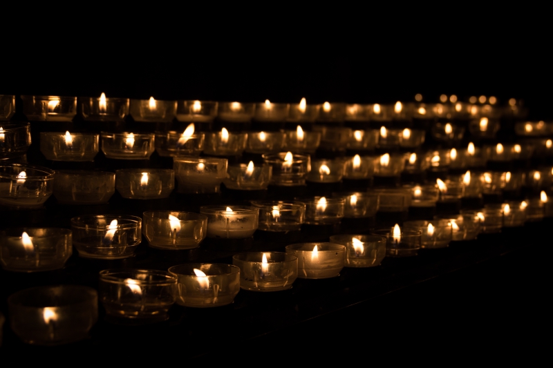 funeraire-RIGAUD-min_candle-1068948